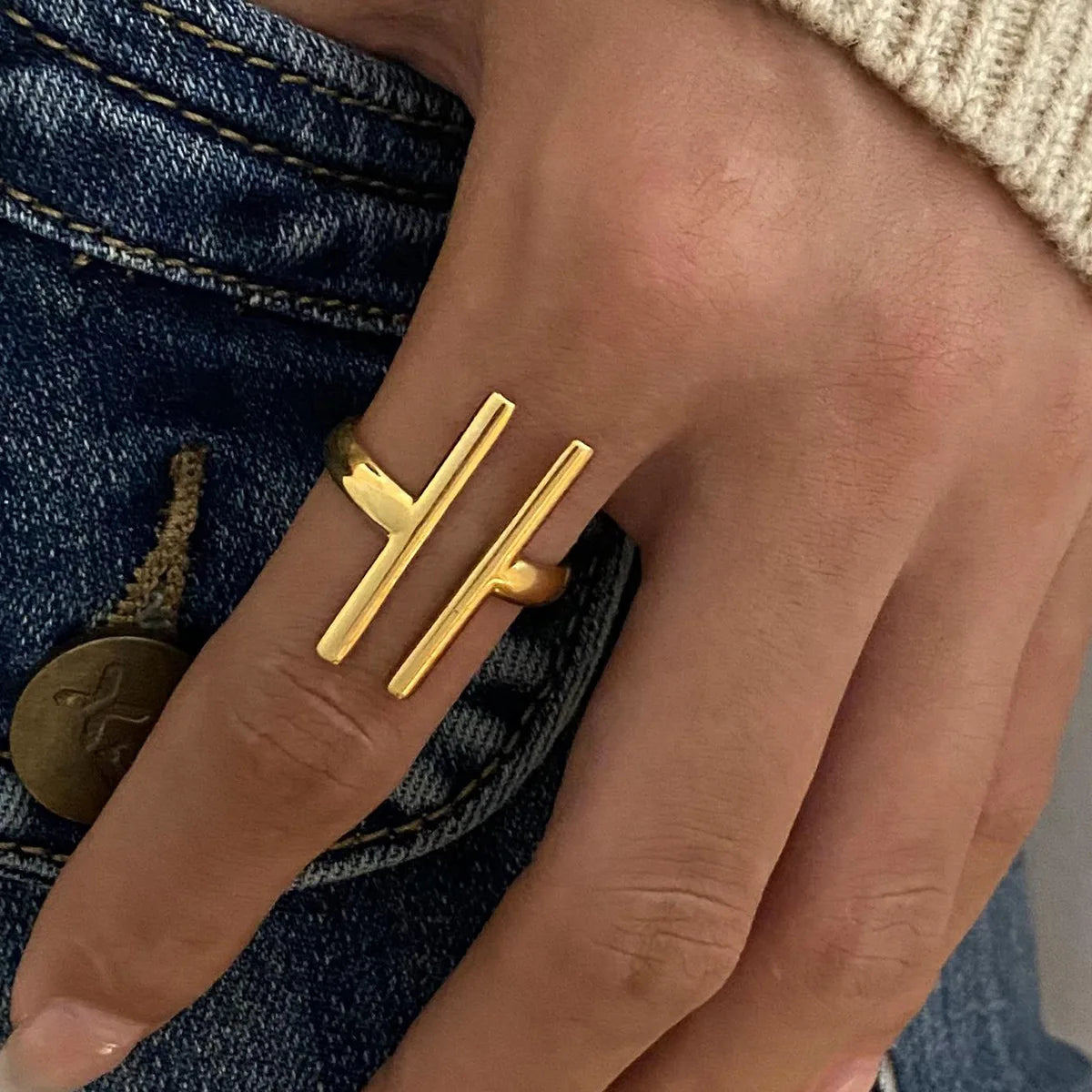 Vintage Double Line Hollowed Out Ring