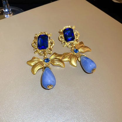 Vintage Palace Blue Choker Necklace and Drop Earrings